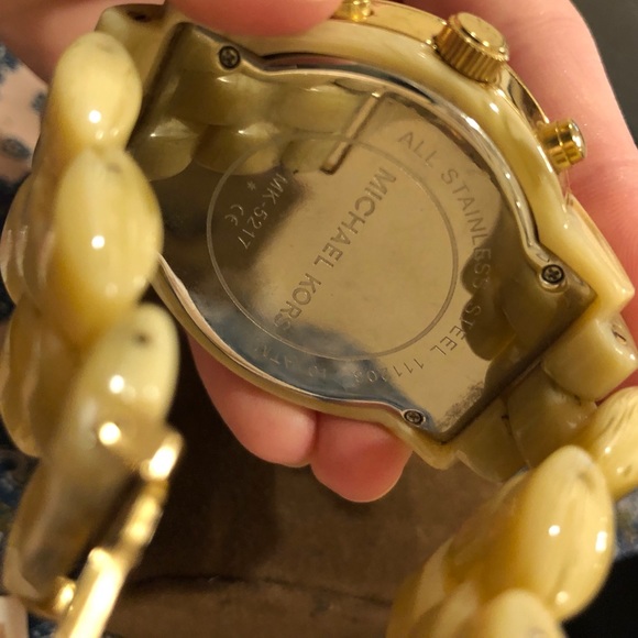 MK natural oversize horn acrylic chronograph - Picture 8 of 8